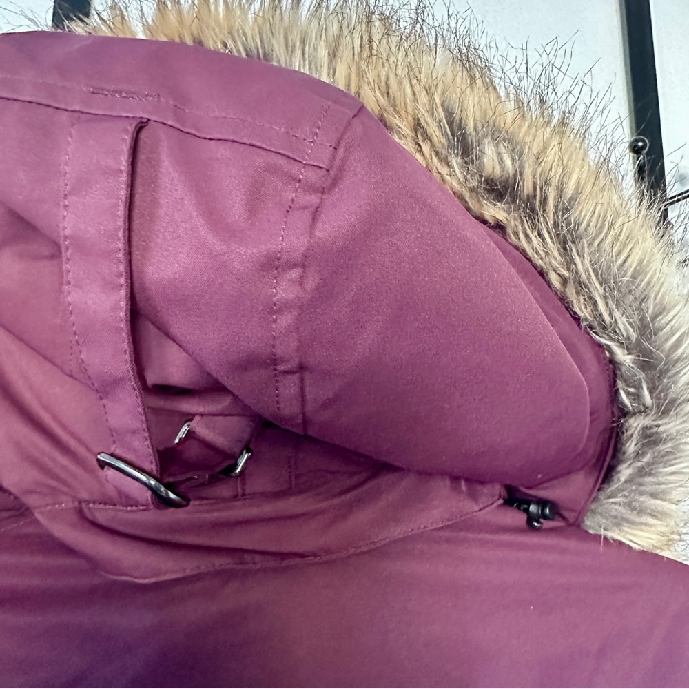 Obermeyer Women's Deep Purple Ski Jacket - Picture 4 of 8